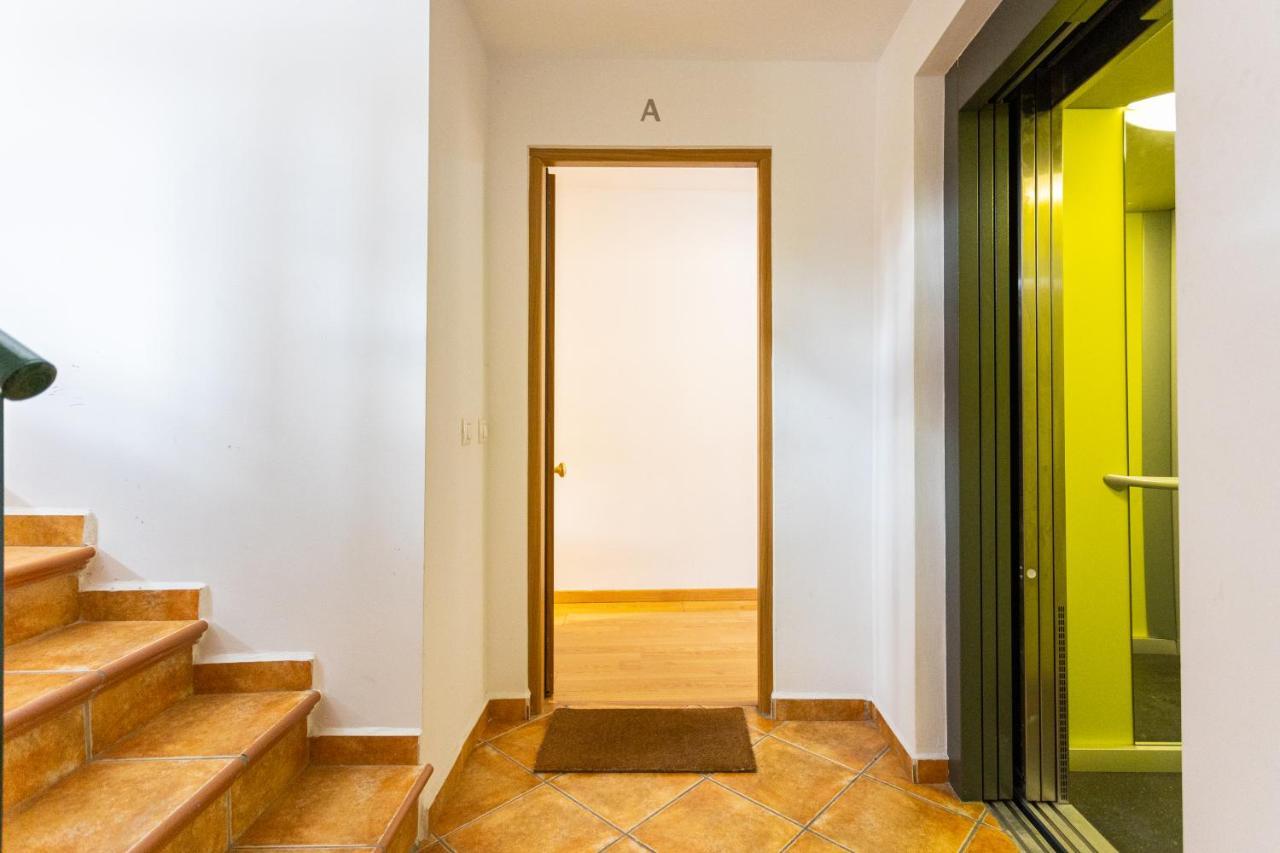 Holidays2Malaga Cruz Verde City Center With Aircon & Wifi Buitenkant foto